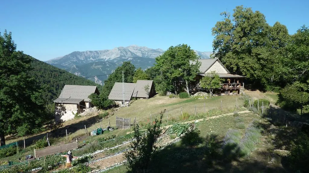 Esprit Cabane Peone-Valberg Acces Pedestre 10 Min France